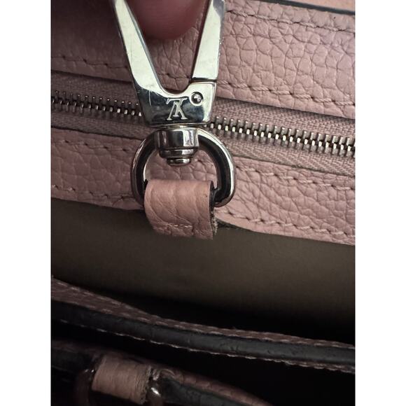 Louis Vuitton Petale Taurillon Leather Capucines MM Bag - Picture 7 of 14